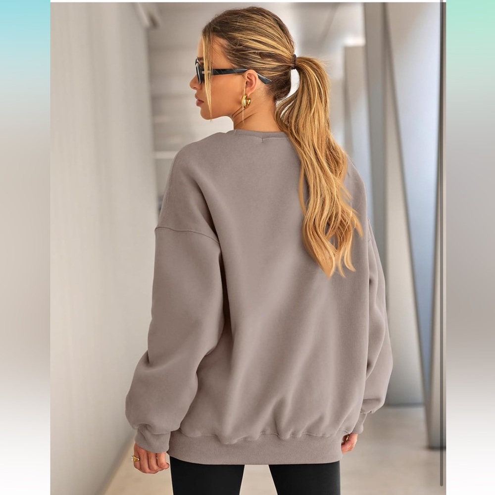 🩷OVERSIZED COFFEE GRAY TAN SWEATSHIRT FLEECE CREWNECK SIZE MEDIUM COMFY TRENDS